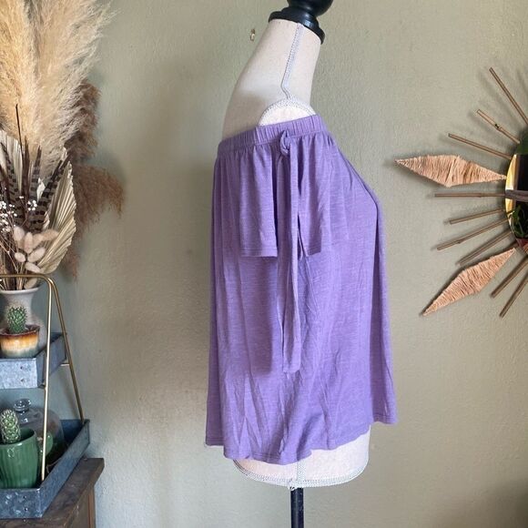 Pink Rose off the shoulder purple blouse - Picture 3 of 7